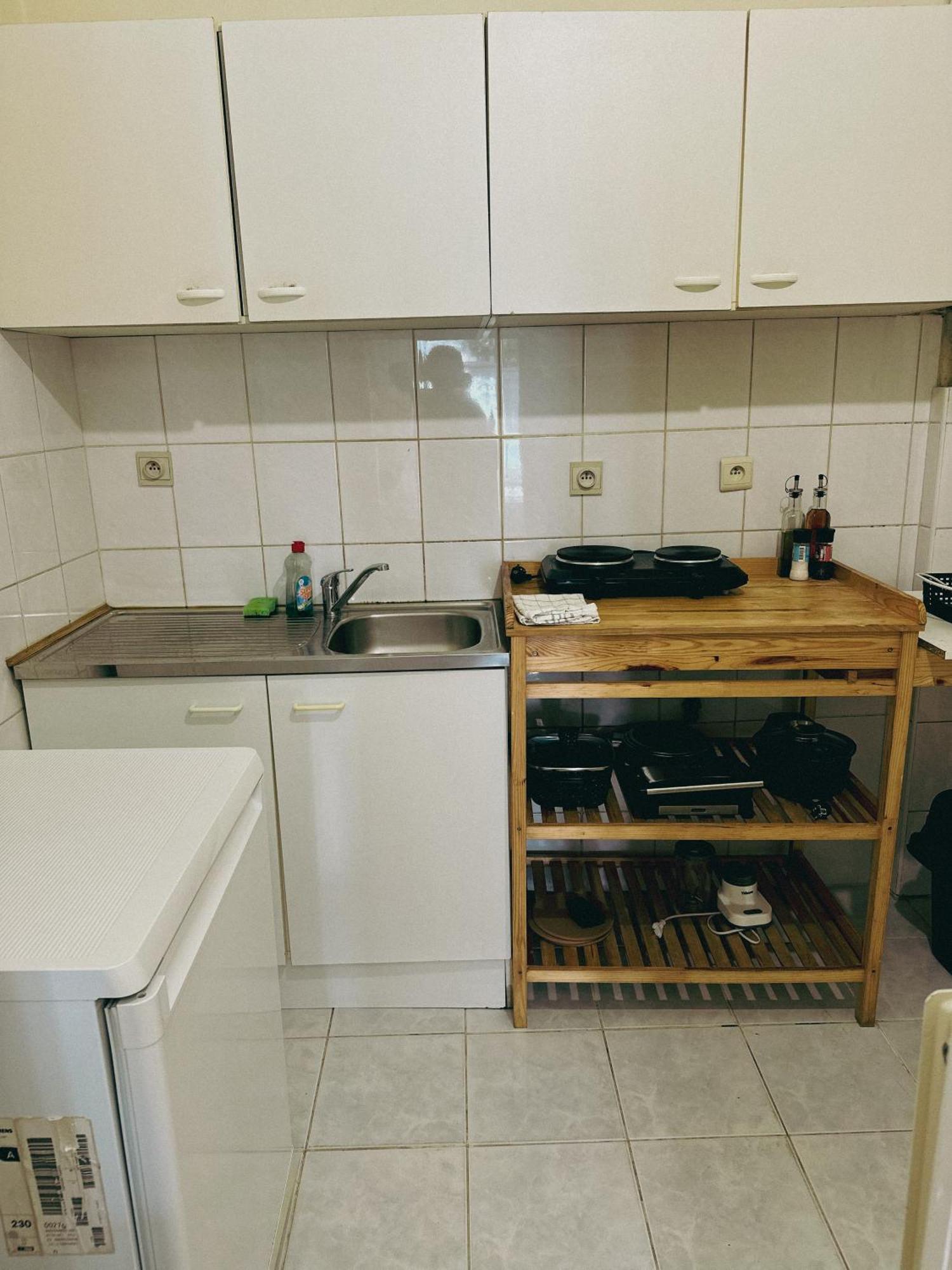 Ideal For Exploring Brussels, Close To Midi Station And Main Attractions Bruselas